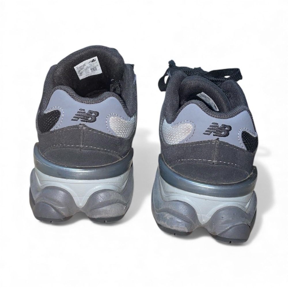New Balance 9060 - Picture 3 of 4